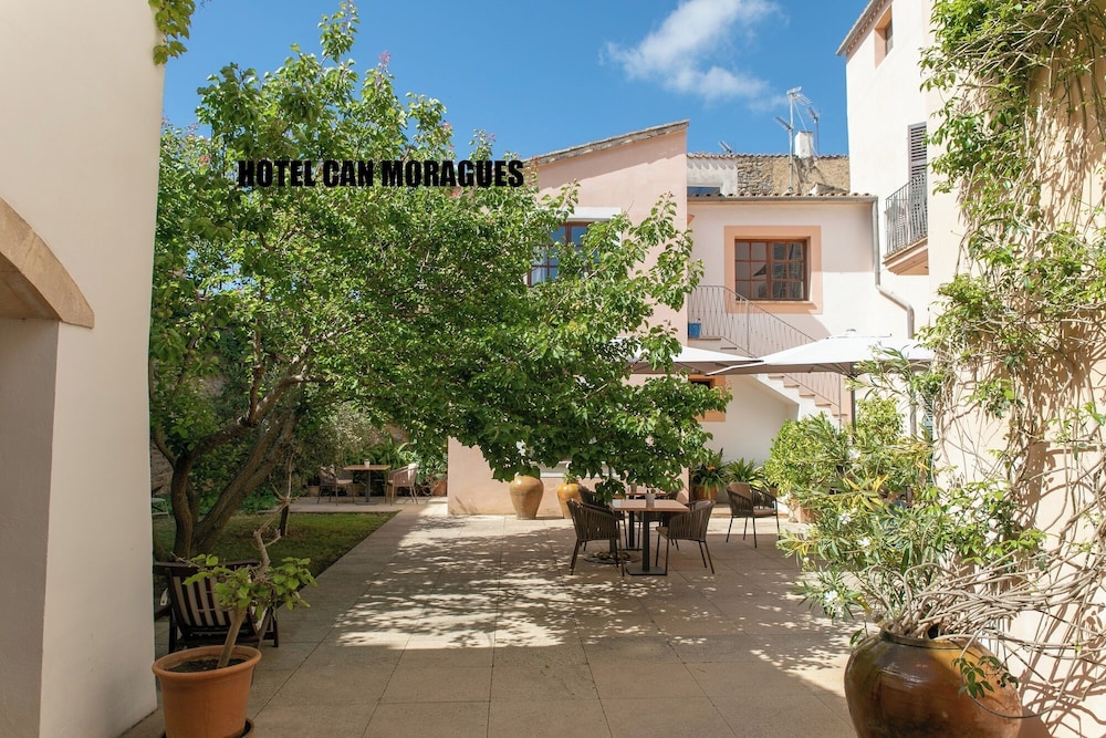 Hotel Can Moragues 45/50