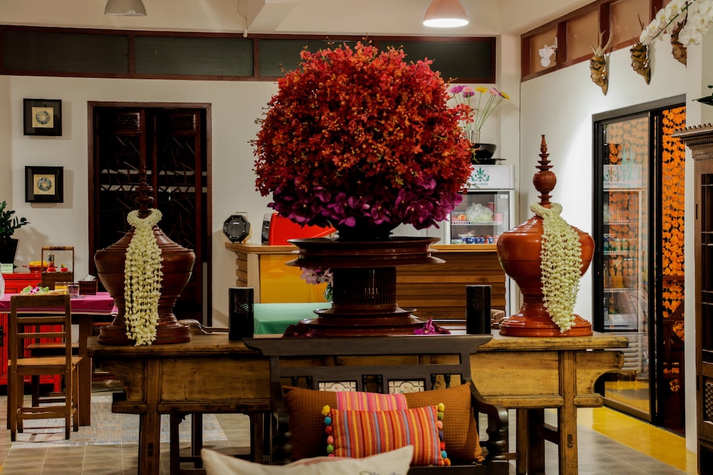 Baan Huen Phen 50/69