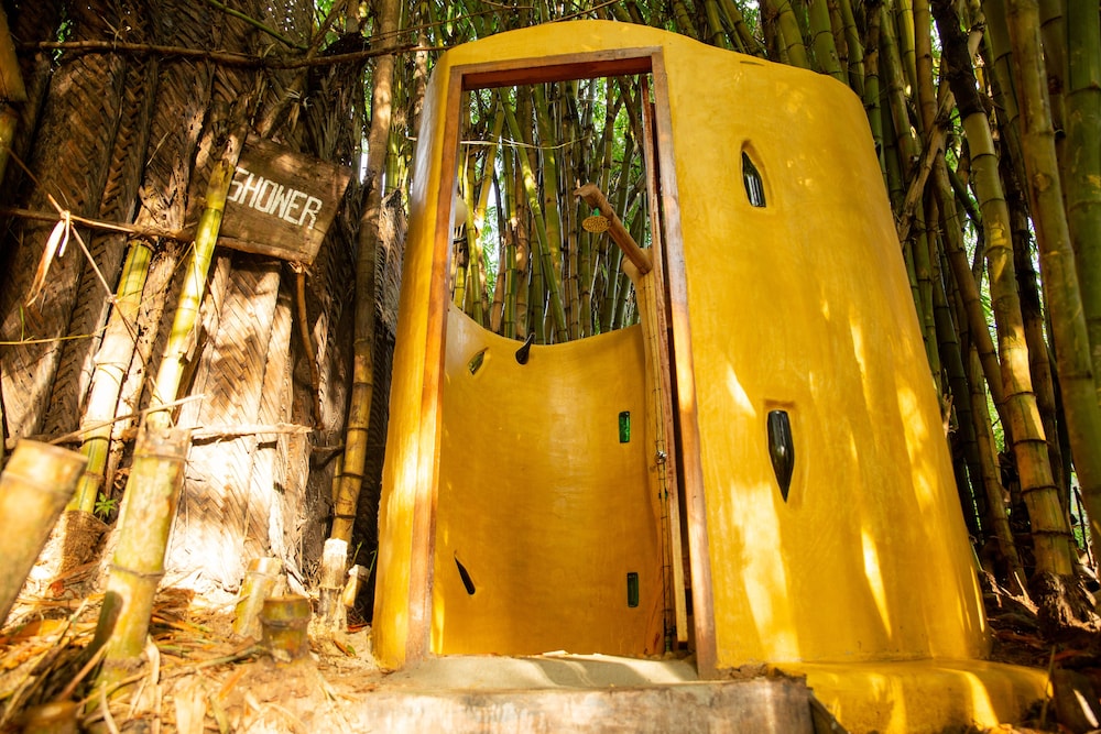 DISTANT RELATIVES ECOLODGE & BACKPACKERS 19/50
