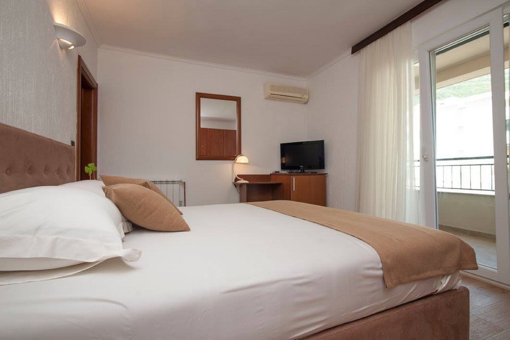 Guest House Medin 14/50