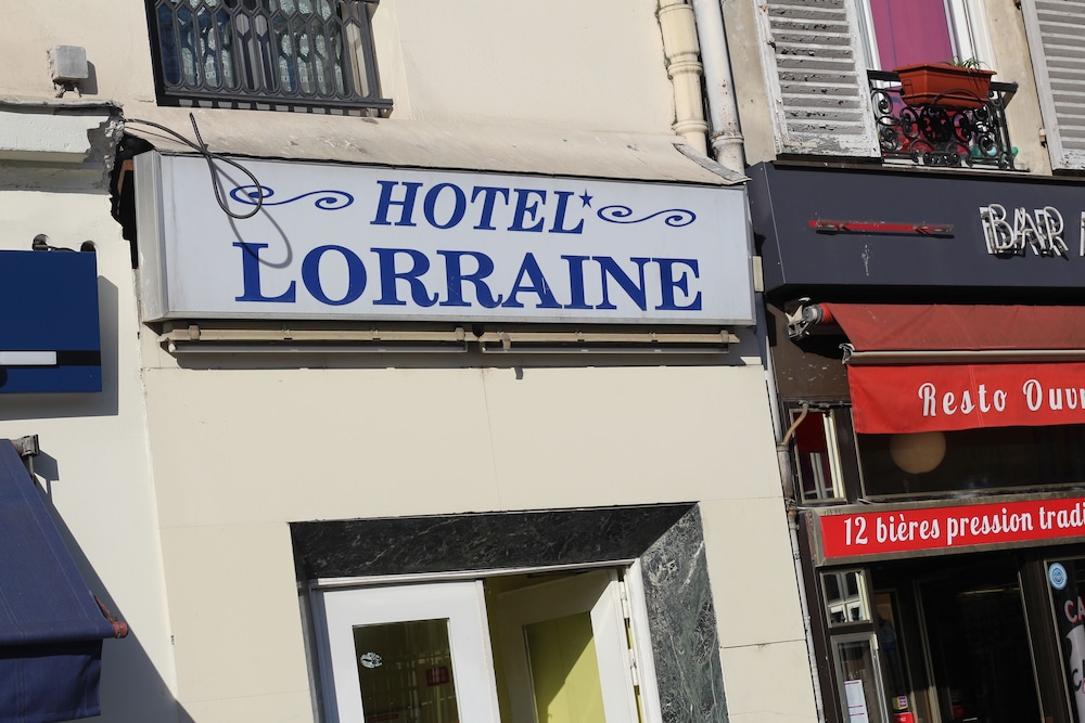 Hotel de Lorraine 4/32