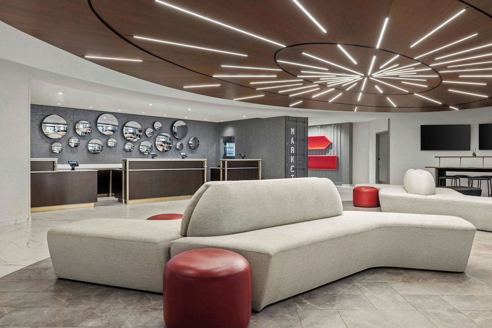 Renaissance Newark Airport Hotel 36/53