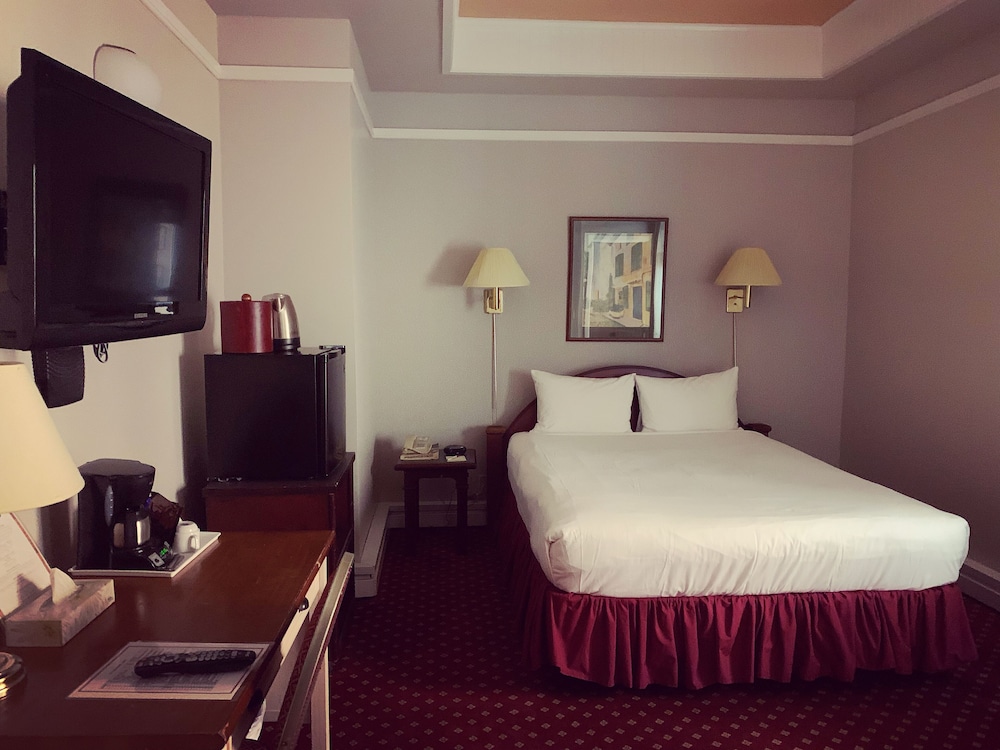 Bedford Regency Hotel, Trademark Collection by Wyndham 27/47