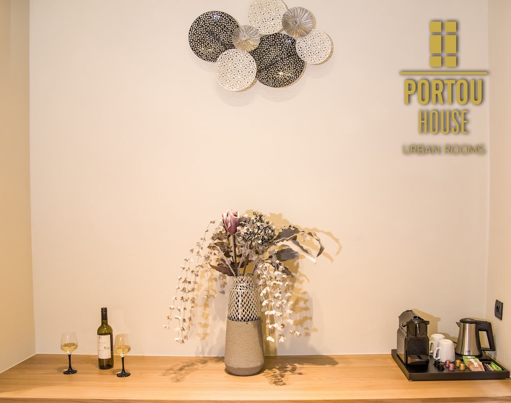 Portou House 2/42