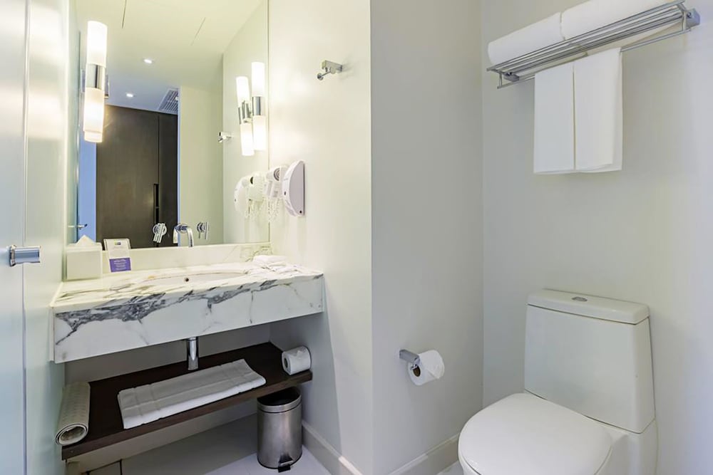 Holiday Inn Express Bangkok Siam 15/80