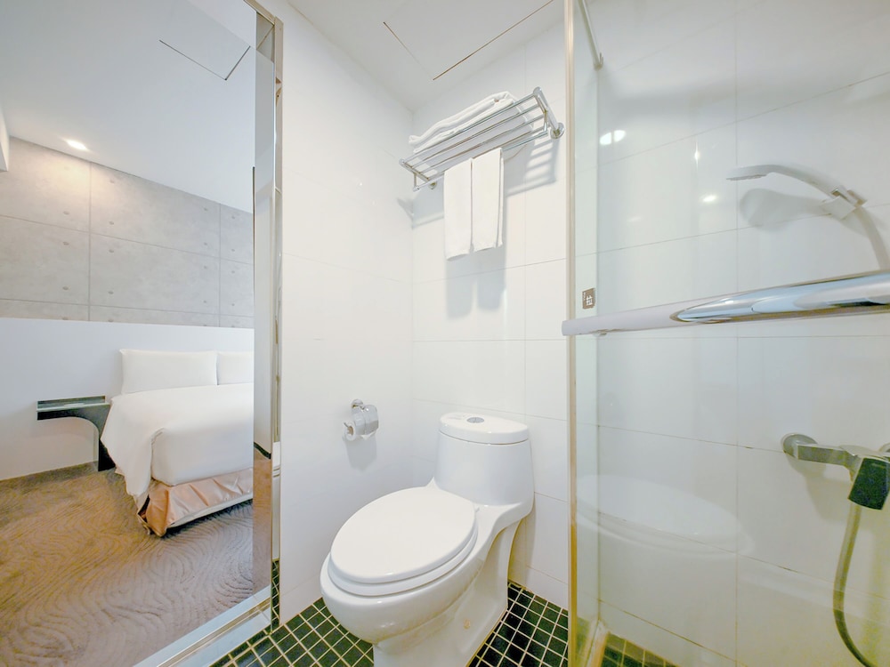 CHECK inn Express Taipei YongKang 40/45