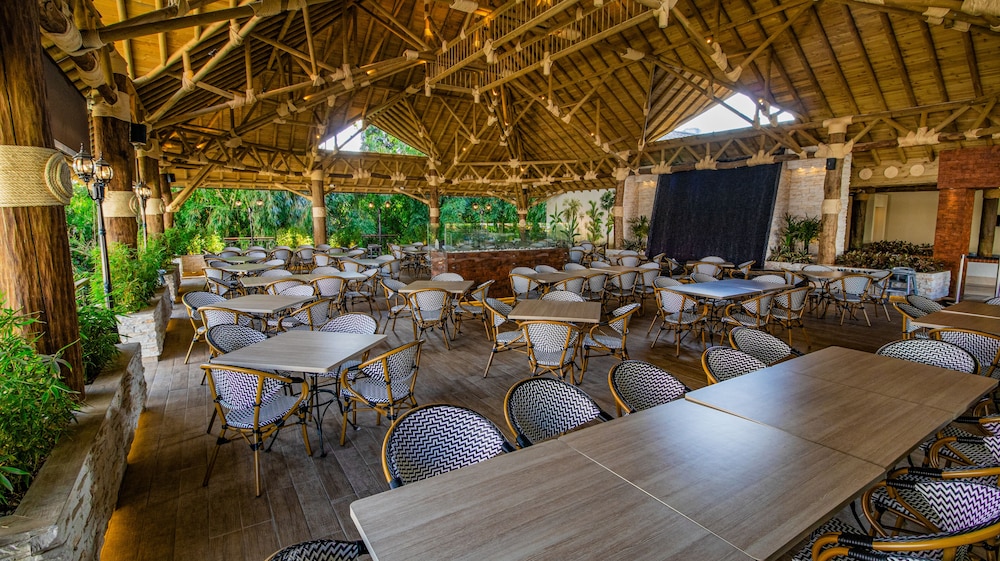 Hotel Campestre Las Camelias 55/71