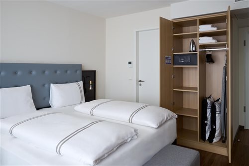 Room, Single, Double Bed