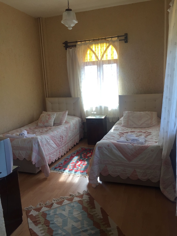 Hotel Ilhan 9/28