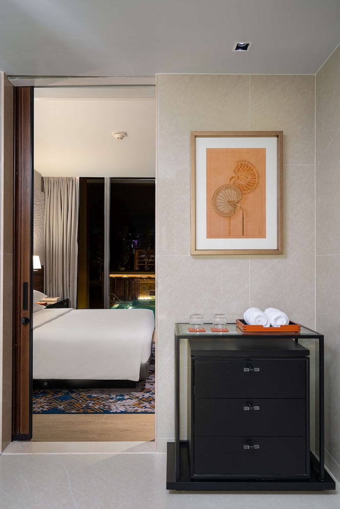 Hyatt Regency Phnom Penh 26/72