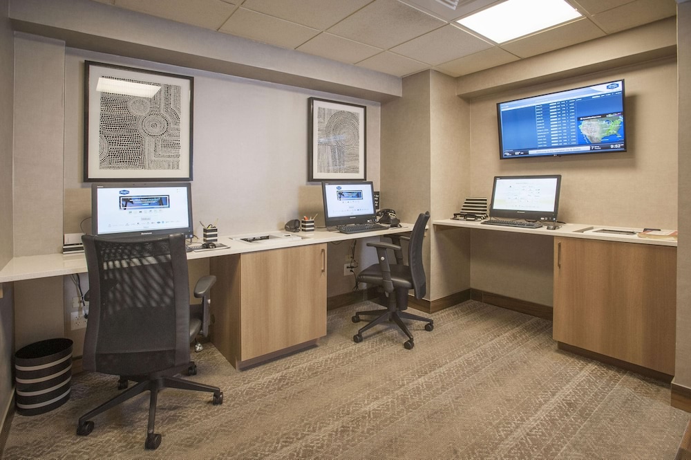 Hampton Inn & Suites Mobile Providence Park/Airport 43/56