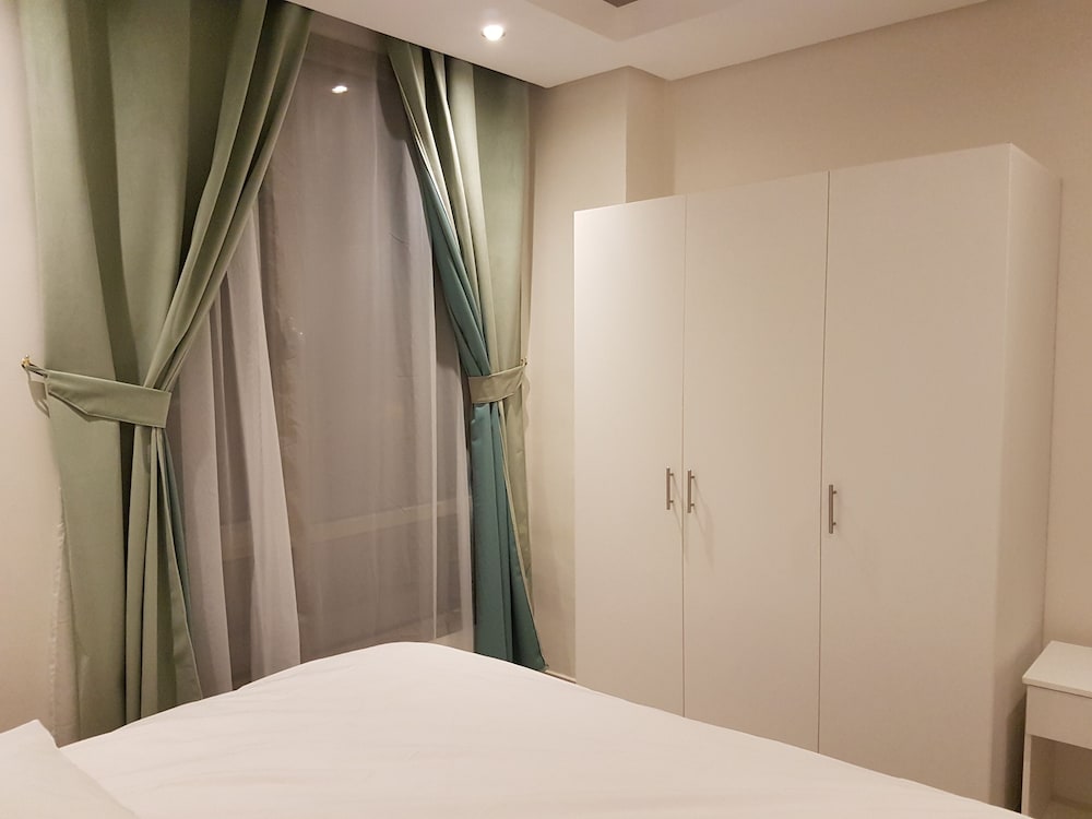 Magic Suite Al Mahboula - 2 10/36