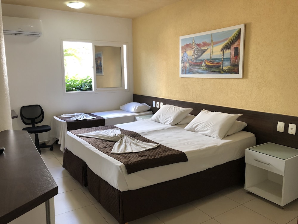 Hotel Des Basques 13/40