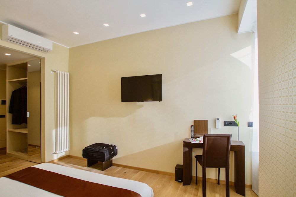 Aiello Rooms - San Babila 45/61