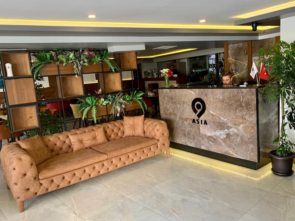Asia Business Suites 12/50