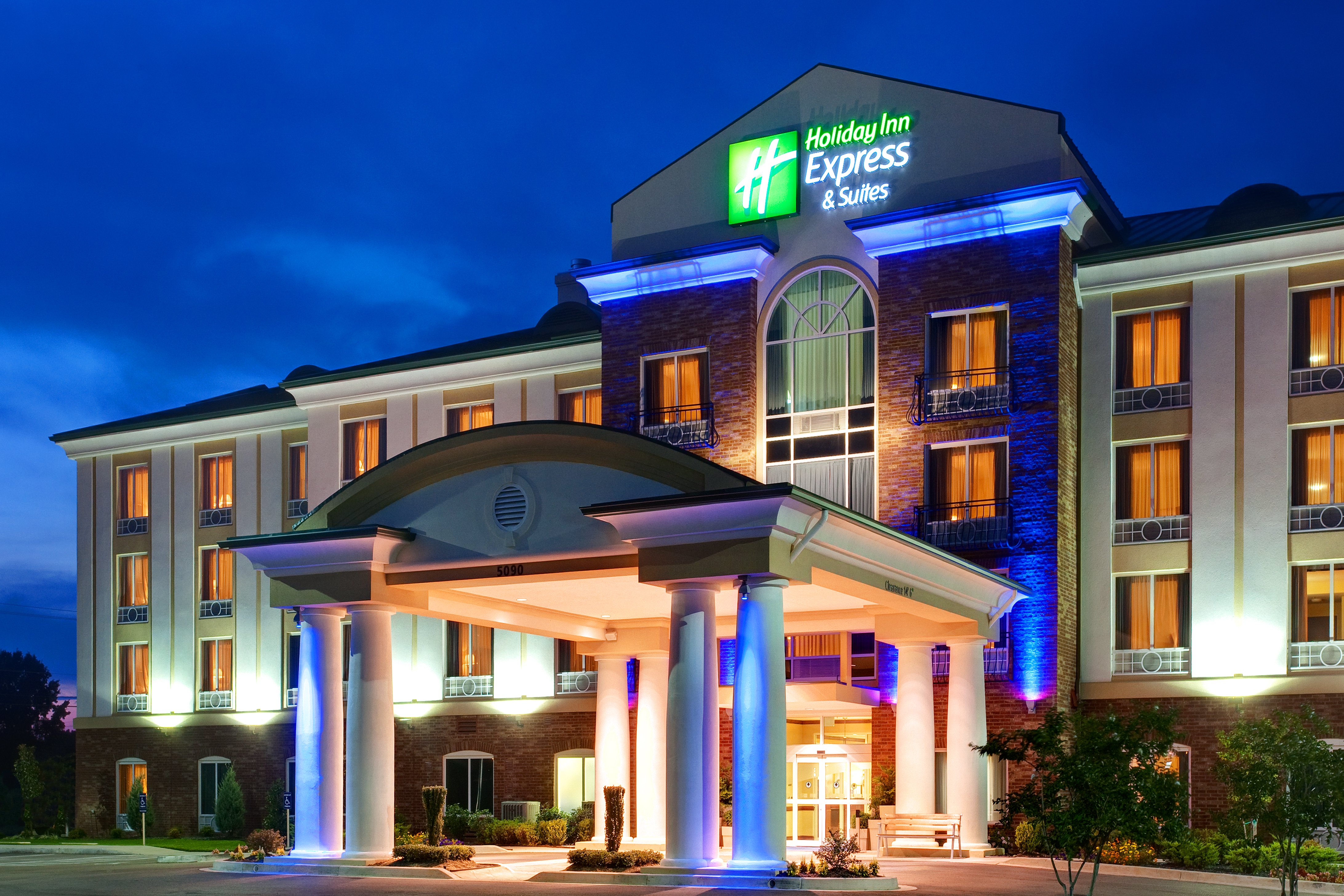 Holiday Inn Express Hotel & Suites Millington-Memphis Area 1/31
