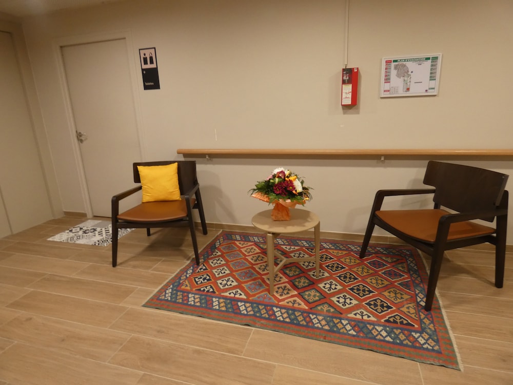 Best Western La Porte Des Chateaux 26/67