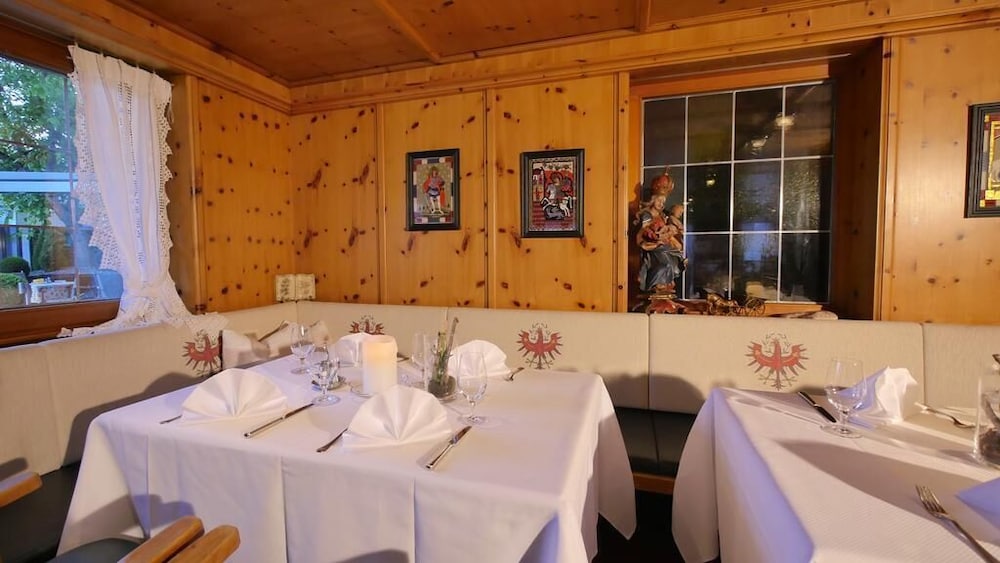 Wohlfuhlhotel Schiestl 39/50