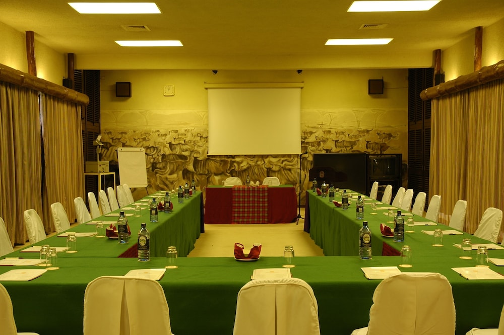 Amboseli Serena Safari Lodge 66/81
