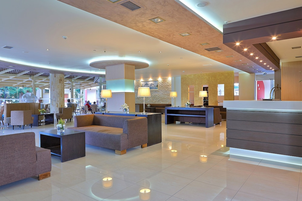 Lobby at ST. CONSTANTIN SEA HOTEL AND SPA RESORT, HERSONISSOS