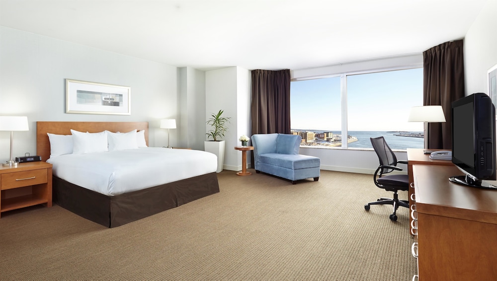 Hilton Saint John 12/72