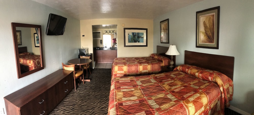 Immokalee Inn 10/26