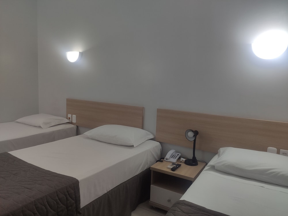Igaras hotel 14/48