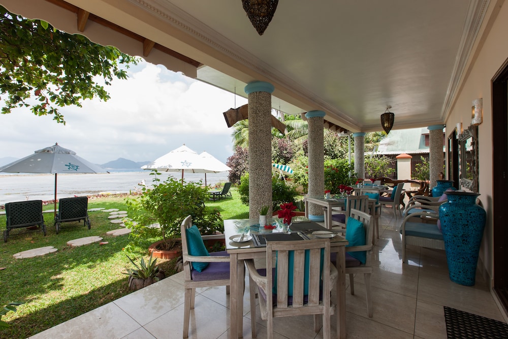 Le Relax Beach House 52/53
