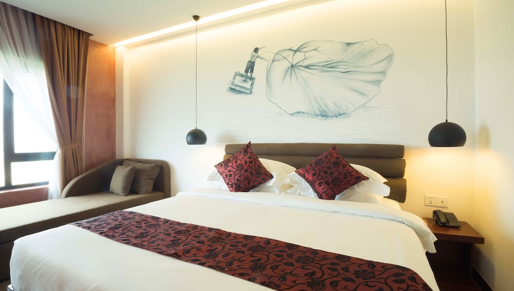 Almond Bassac River Hotel 8/49