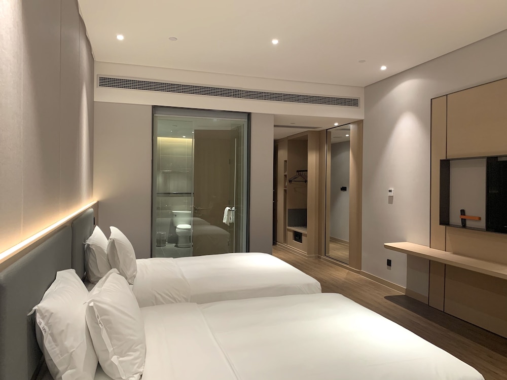 Holiday Inn Express Dongguan Marina Bay 25/58