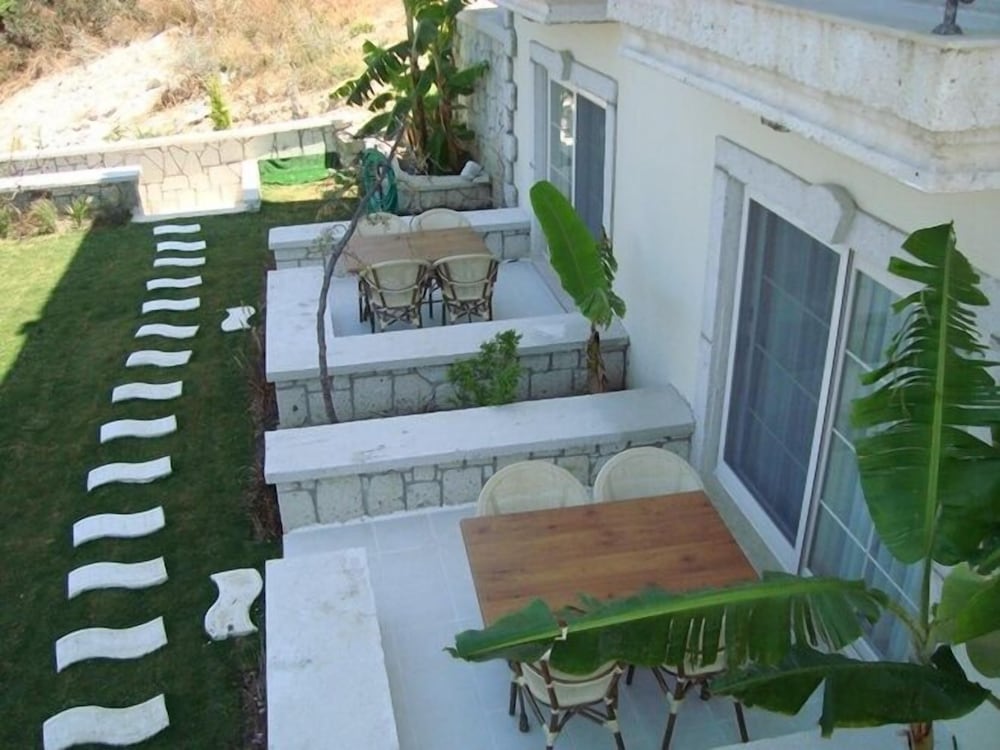 Dolina Boutique Hotel 44/52