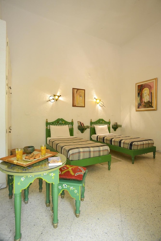 Dar Ya Hostel 66/66