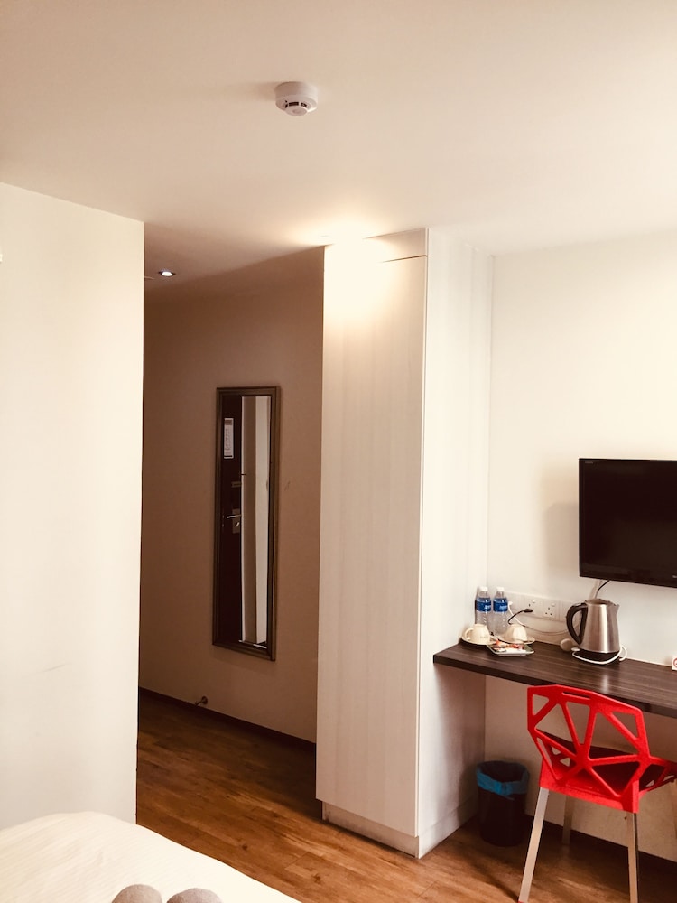KINO HOTEL 38/51