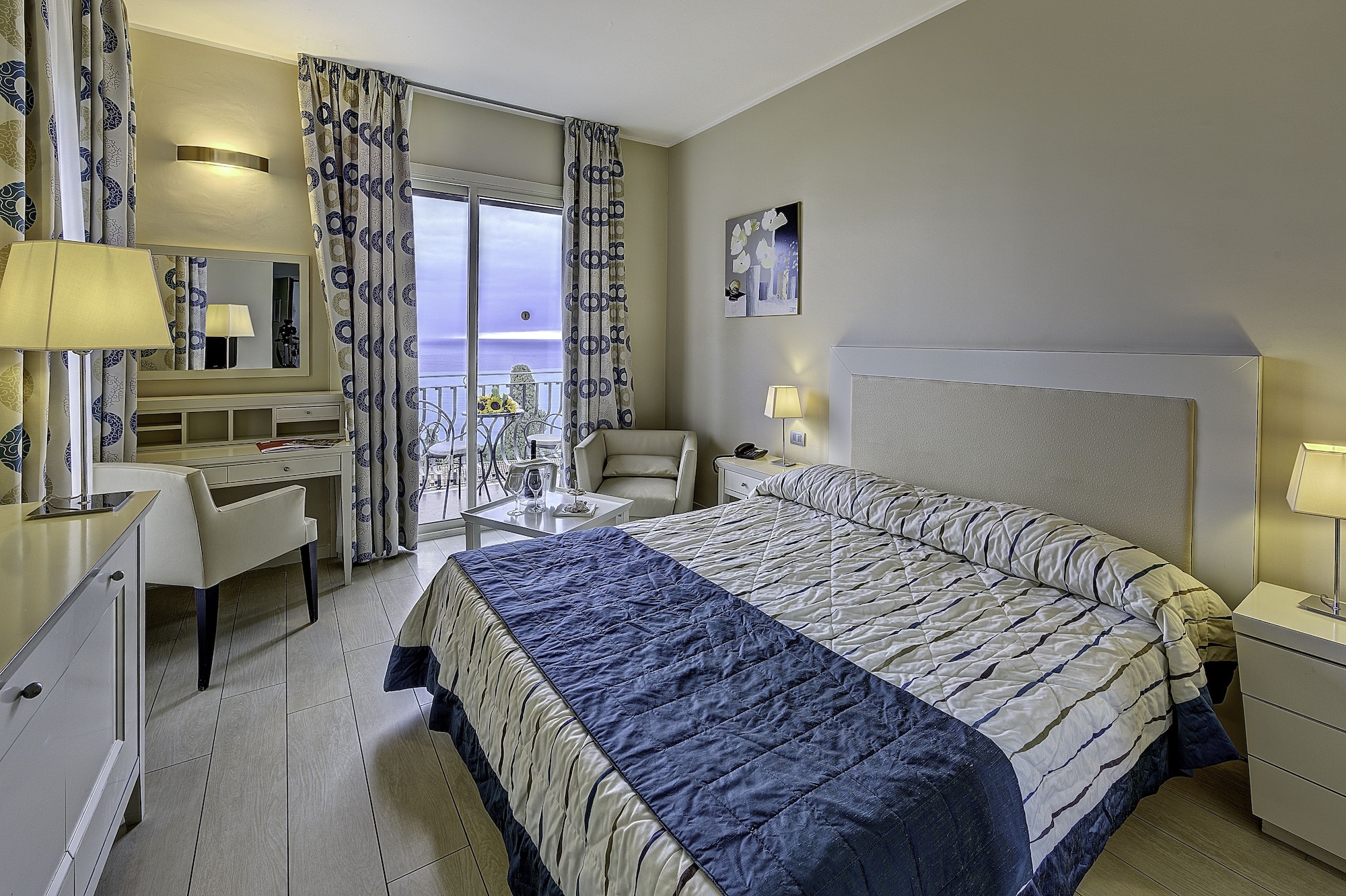 Superior Triple Balcony Sea View