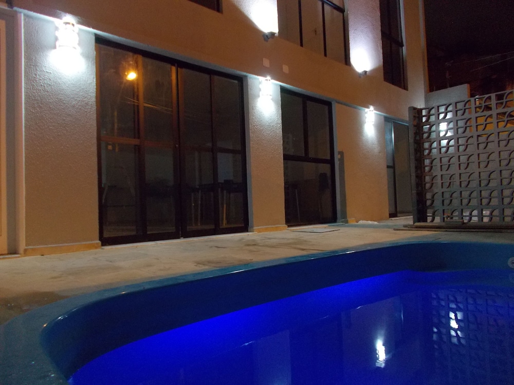 Refugio Hotel 39/63