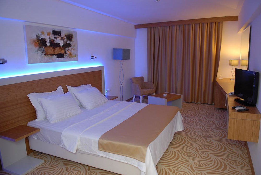 Egge Hotel 6/24