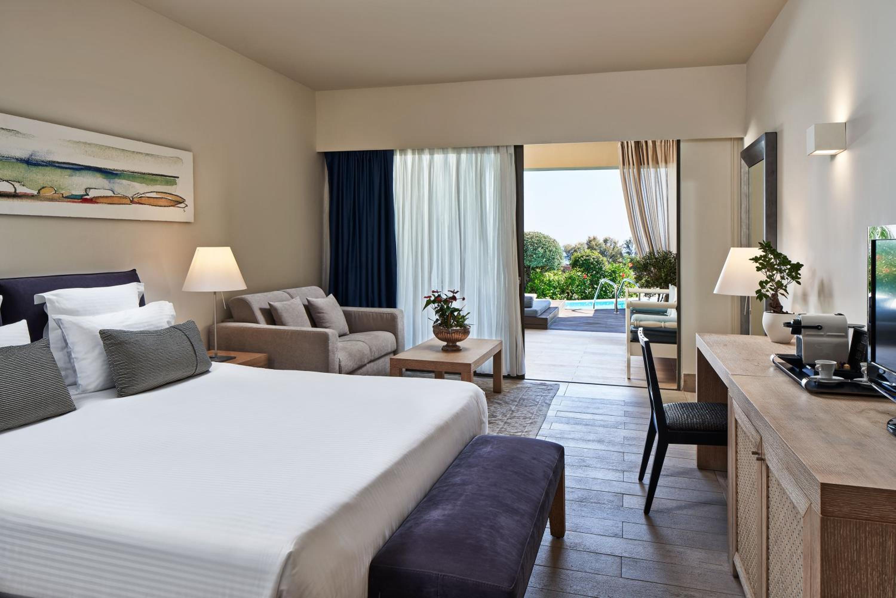 SUITE, SEA FRONT, PRIVATE POOL