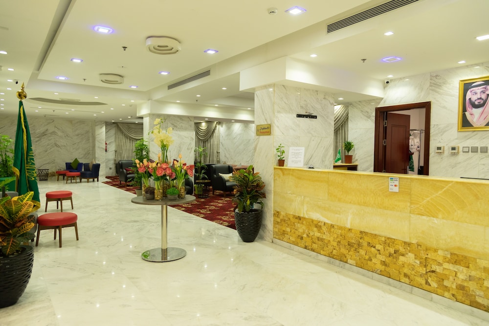 Lobby at Carawan Hotel Jeddah, JEDDAH