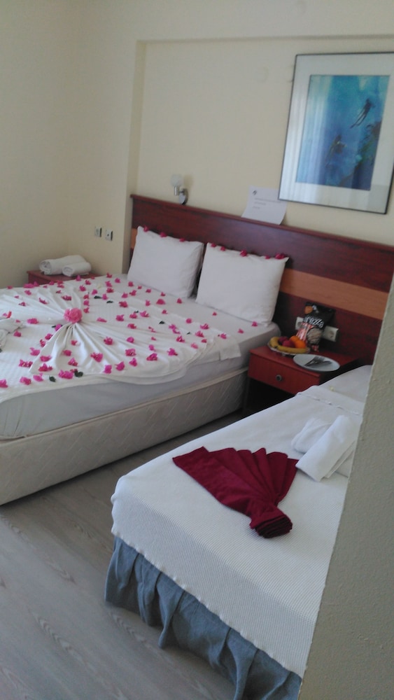 First Class Hotel 16/59