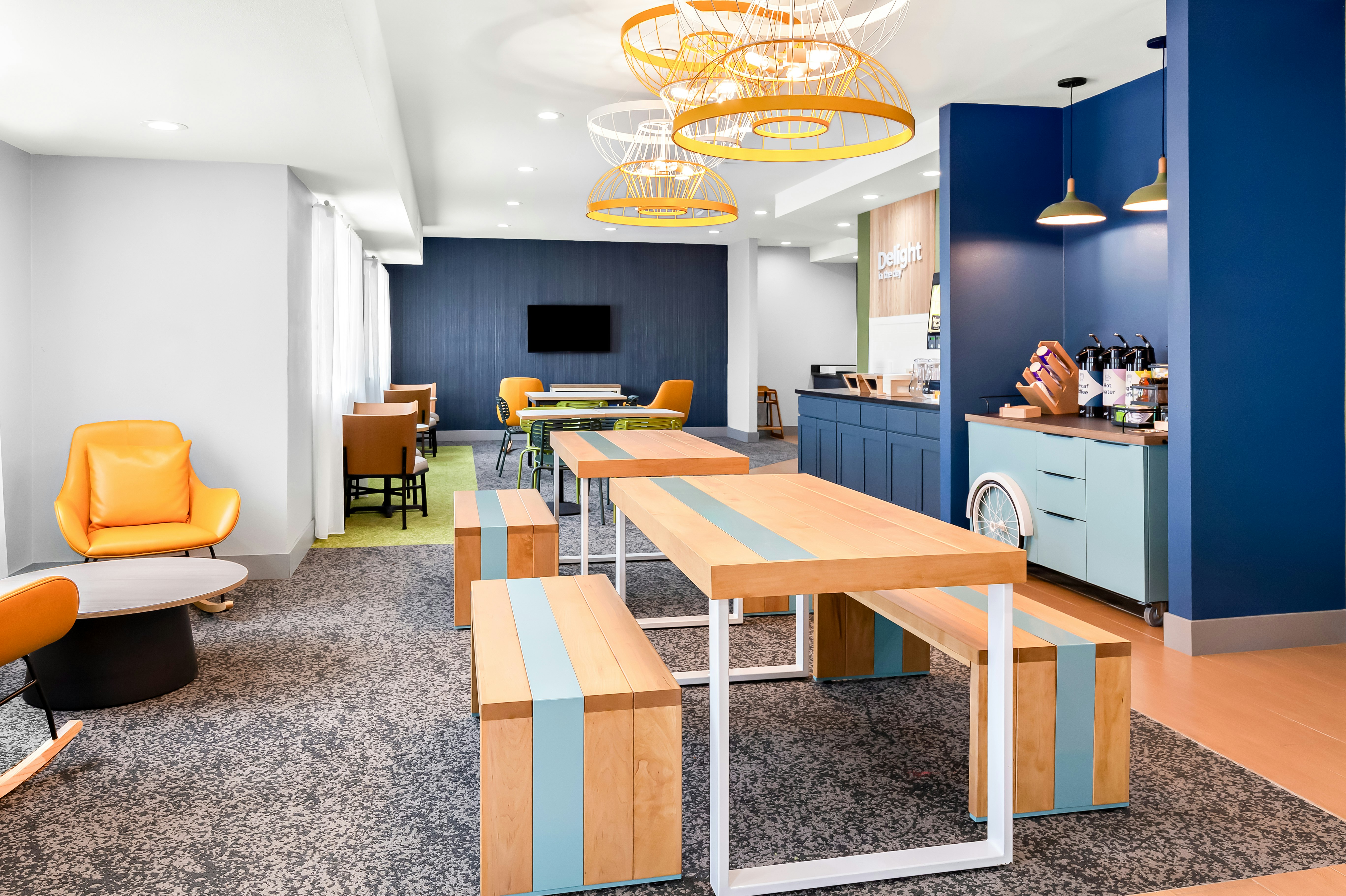 Spark by Hilton Springfield Southwest 16/17