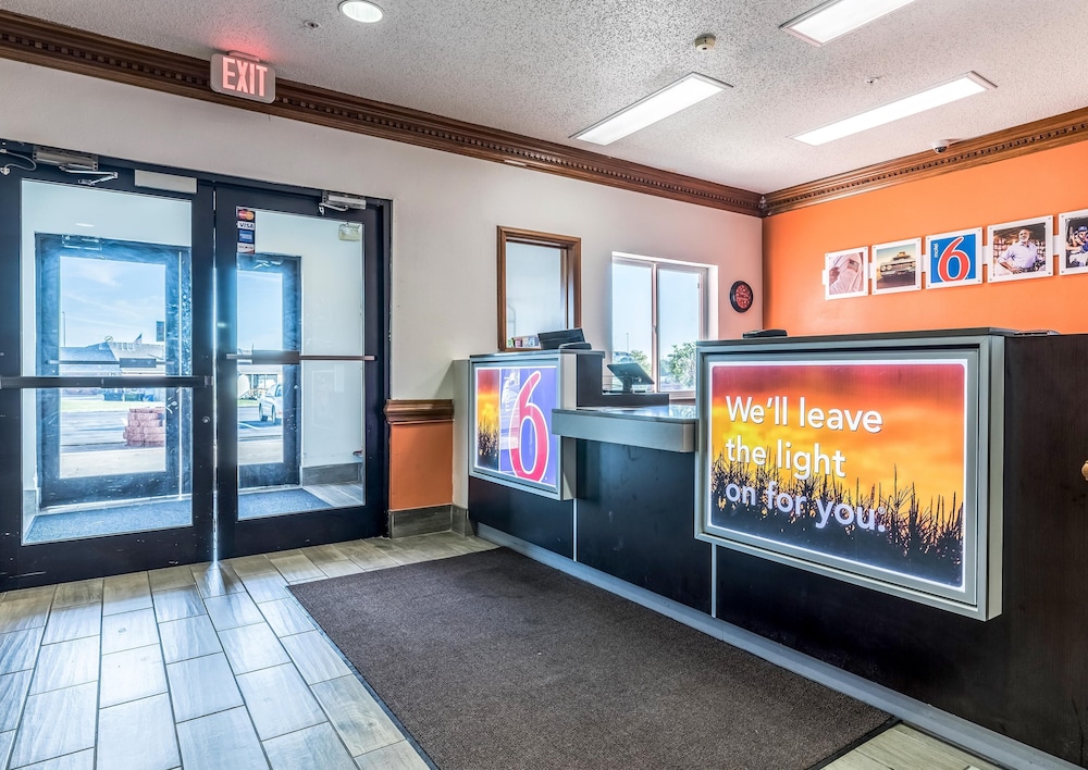 Motel6 Indianapolis, IN - Southport 10/45