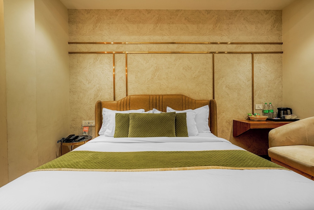 INDUS HOTEL 14/51