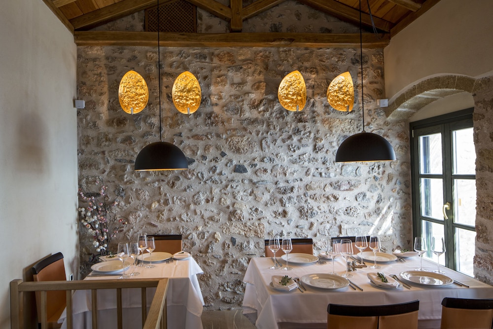 Moni Emvasis Luxury Suites 51/70