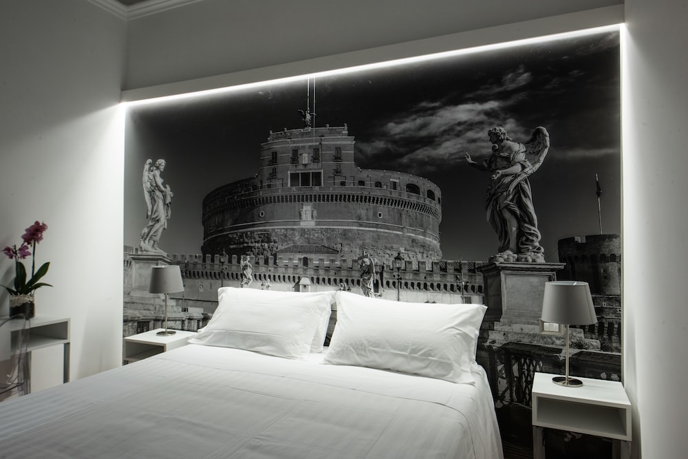 Charming Roma 21/31