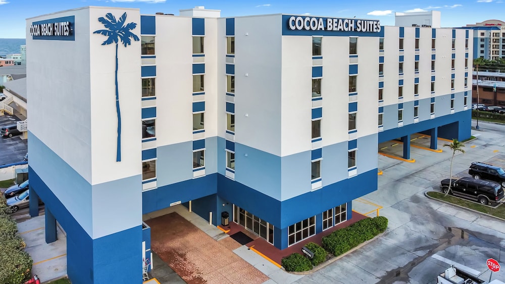 Cocoa Beach Suites 2/33
