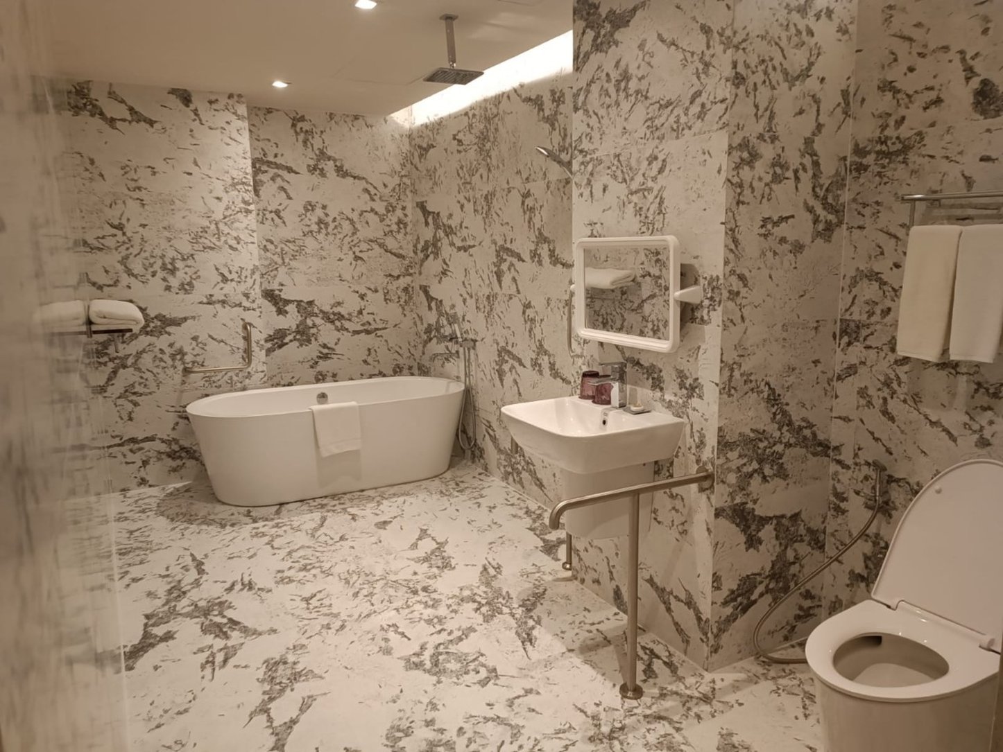 Valia Bangkok Sukhumvit 24 by Kingston Hotels 15/21