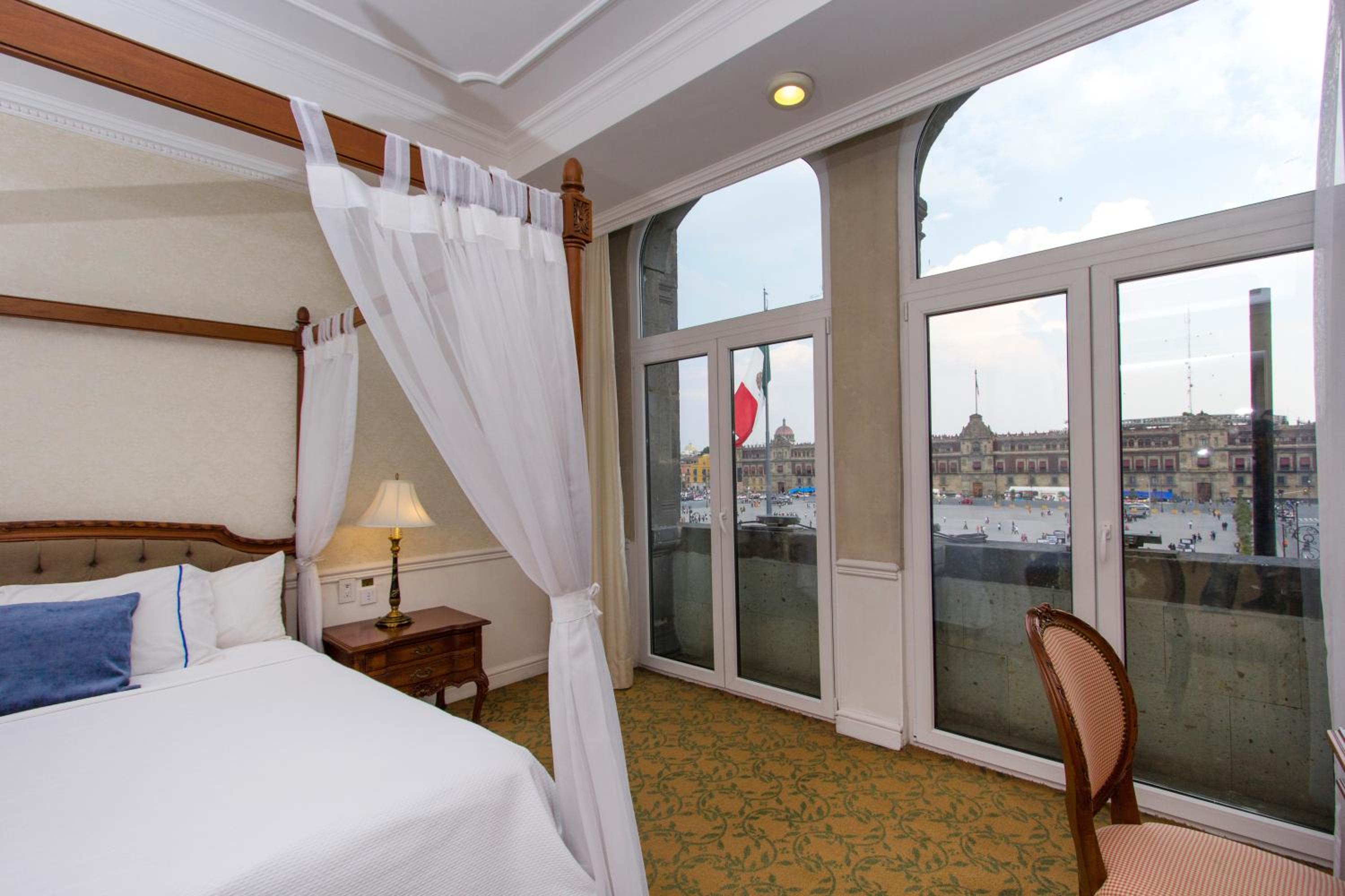 Master, Suite, Zolo View