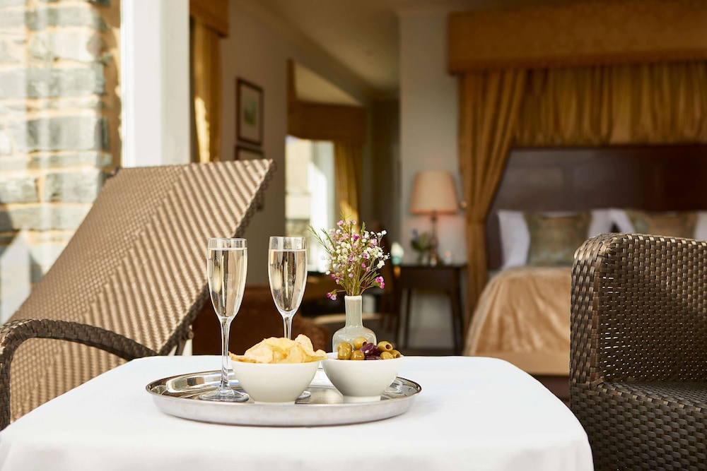 Macdonald Old England Hotel And Spa 32/50