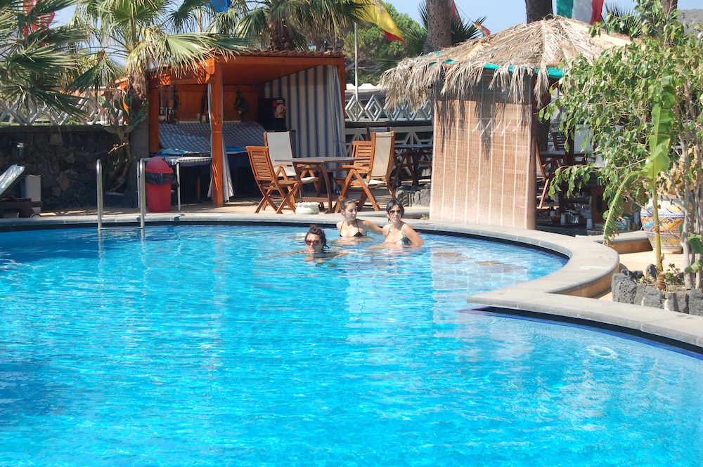Al Togo Hotel 25/50