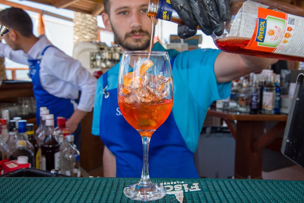 カリヴェス・ビーチ・ホテル 写真2